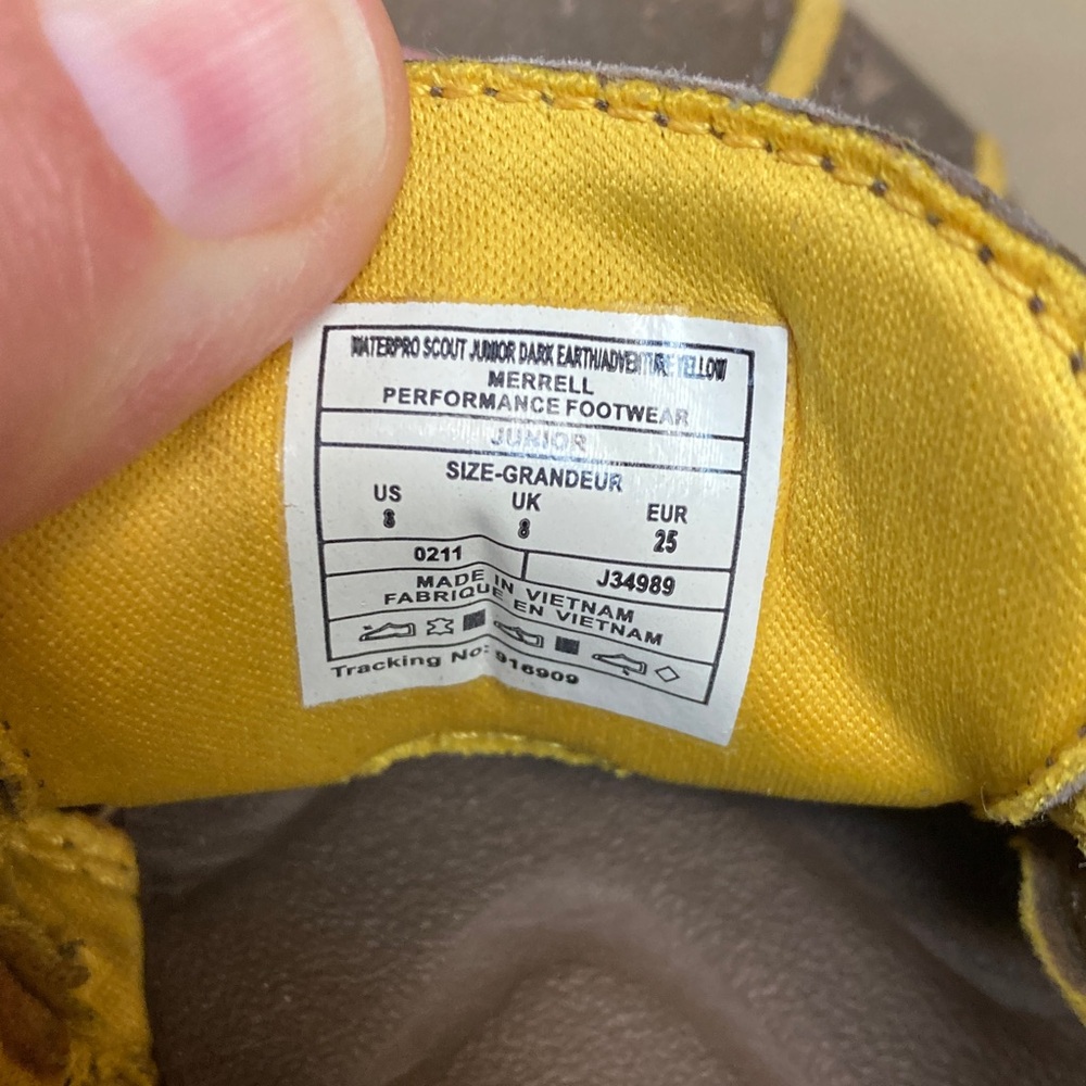 Merrell Sandels - Picture 3 of 3